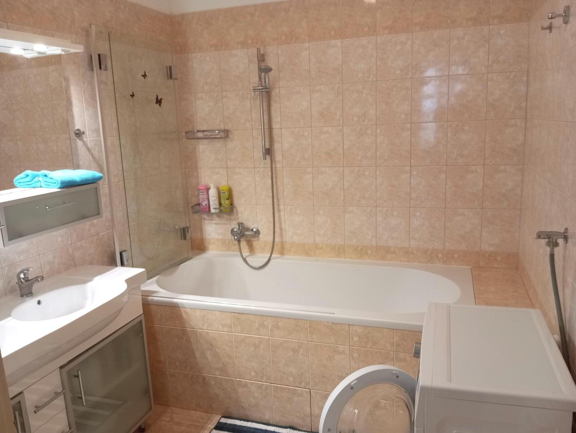 Garden Apartment Прага Екстериор снимка