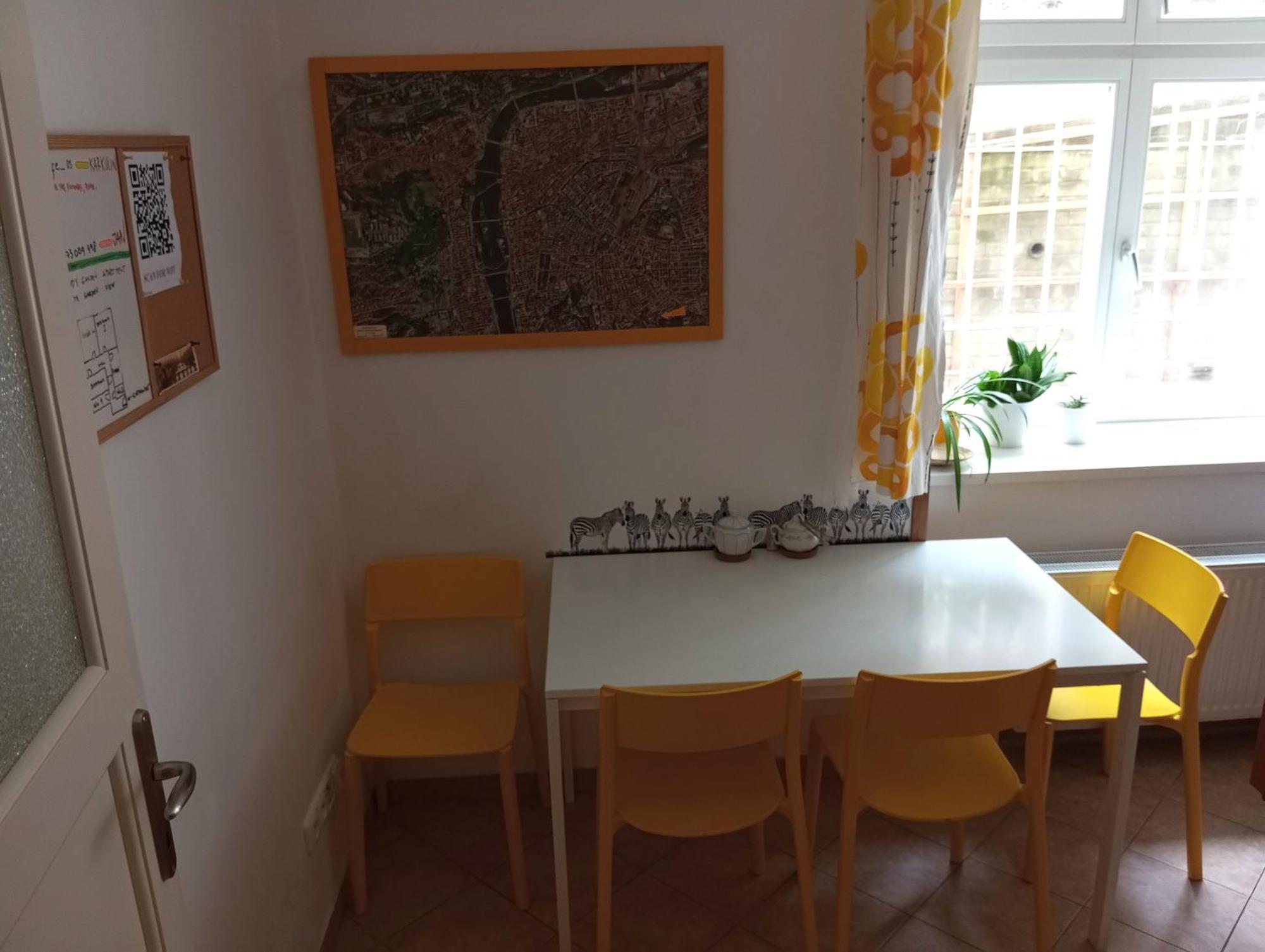Garden Apartment Прага Екстериор снимка