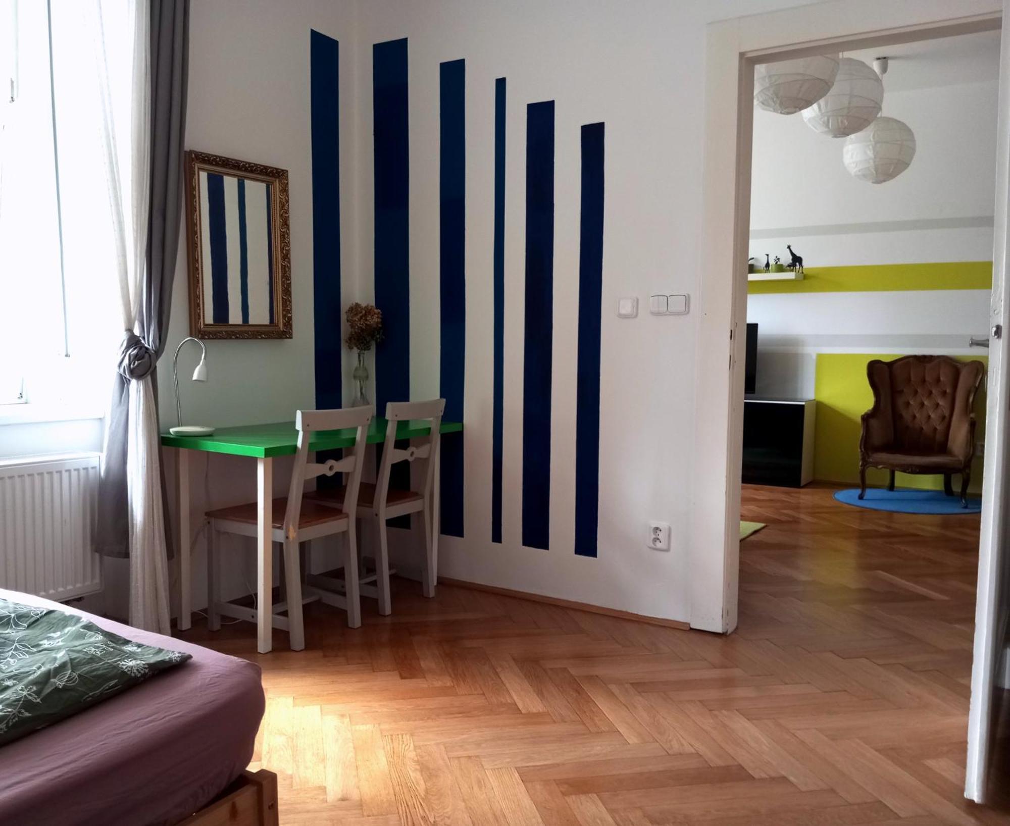 Garden Apartment Прага Екстериор снимка