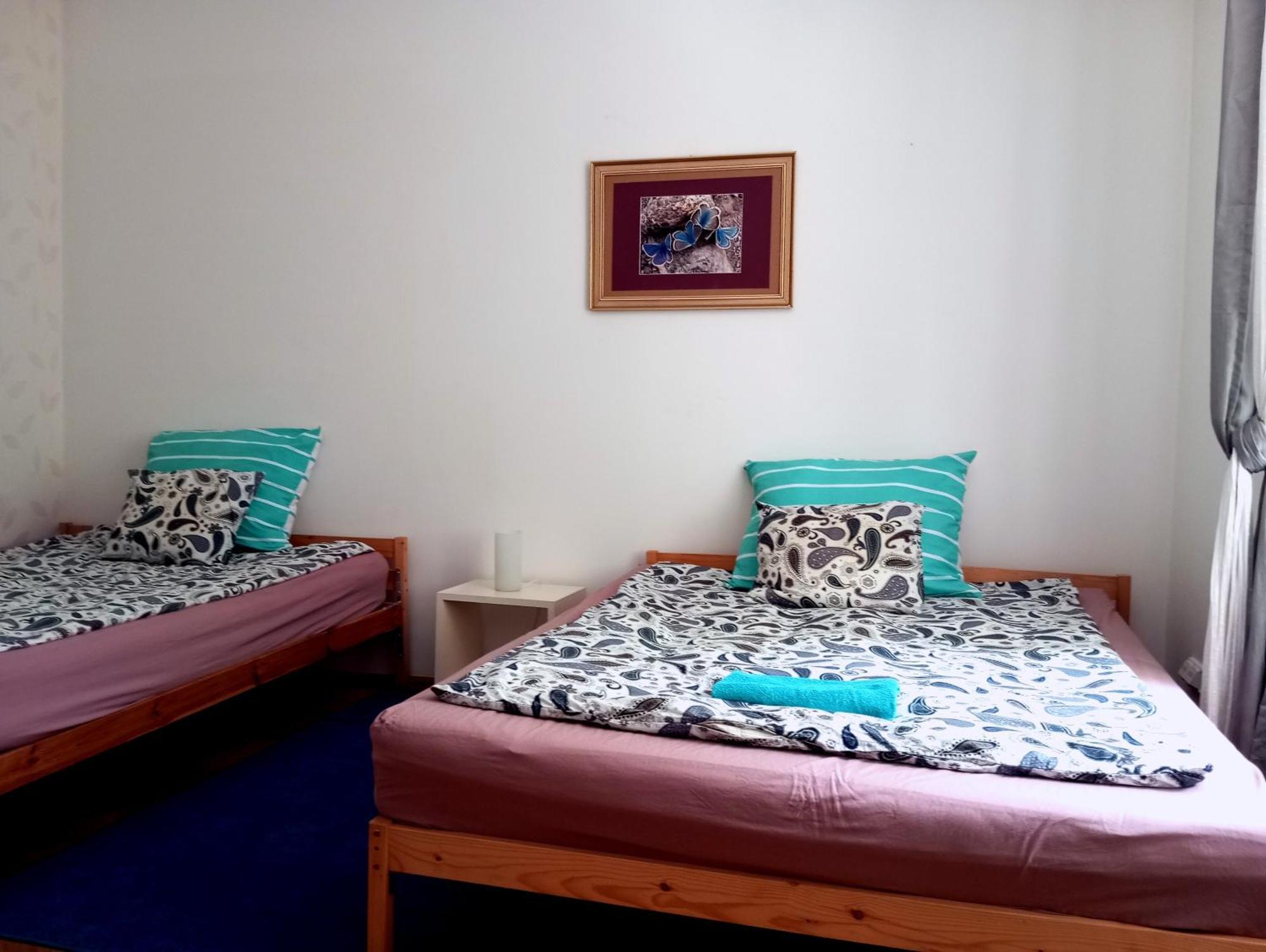 Garden Apartment Прага Екстериор снимка